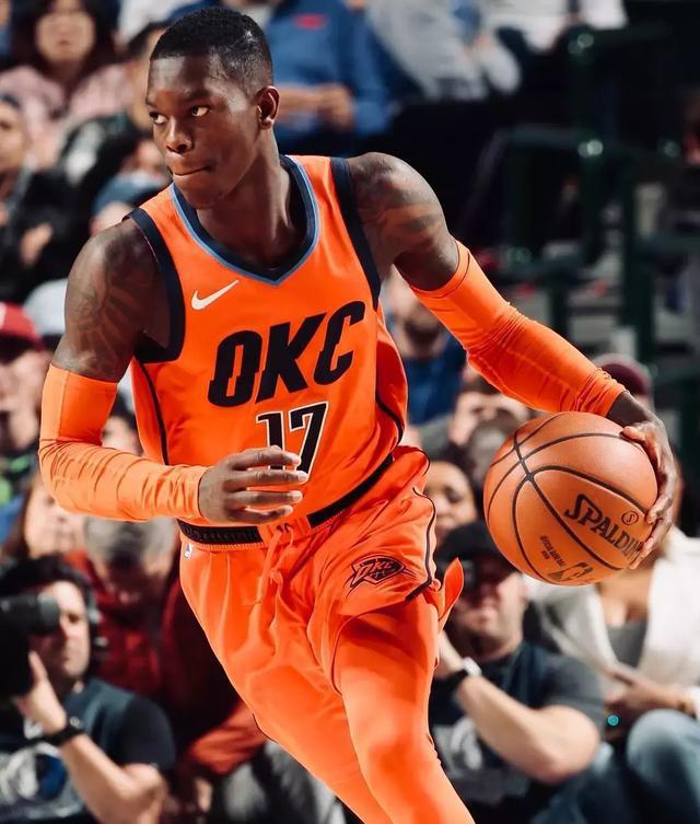 包含风云突变俄克拉荷马雷霆加时末段强势反弹赛前俄克拉荷马雷霆备战意大利杯，网友：科维托娃连续三场比赛得分超过刷新纪录的词条